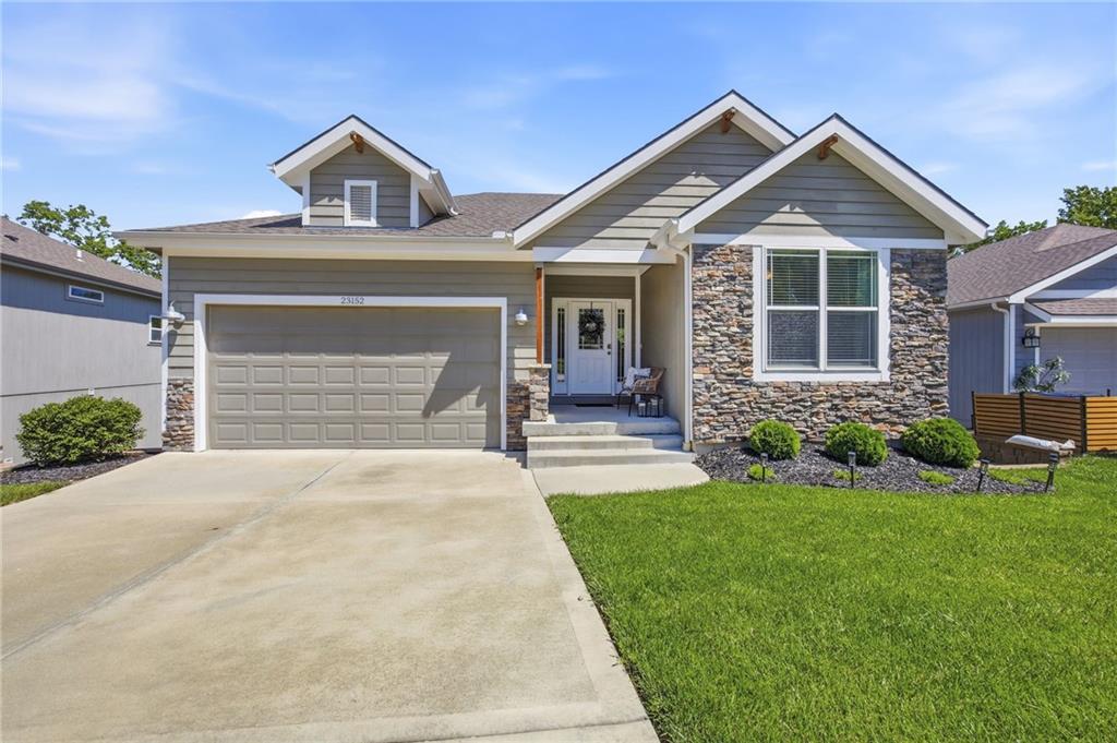 23152 W 126 St, Olathe, KS 66061