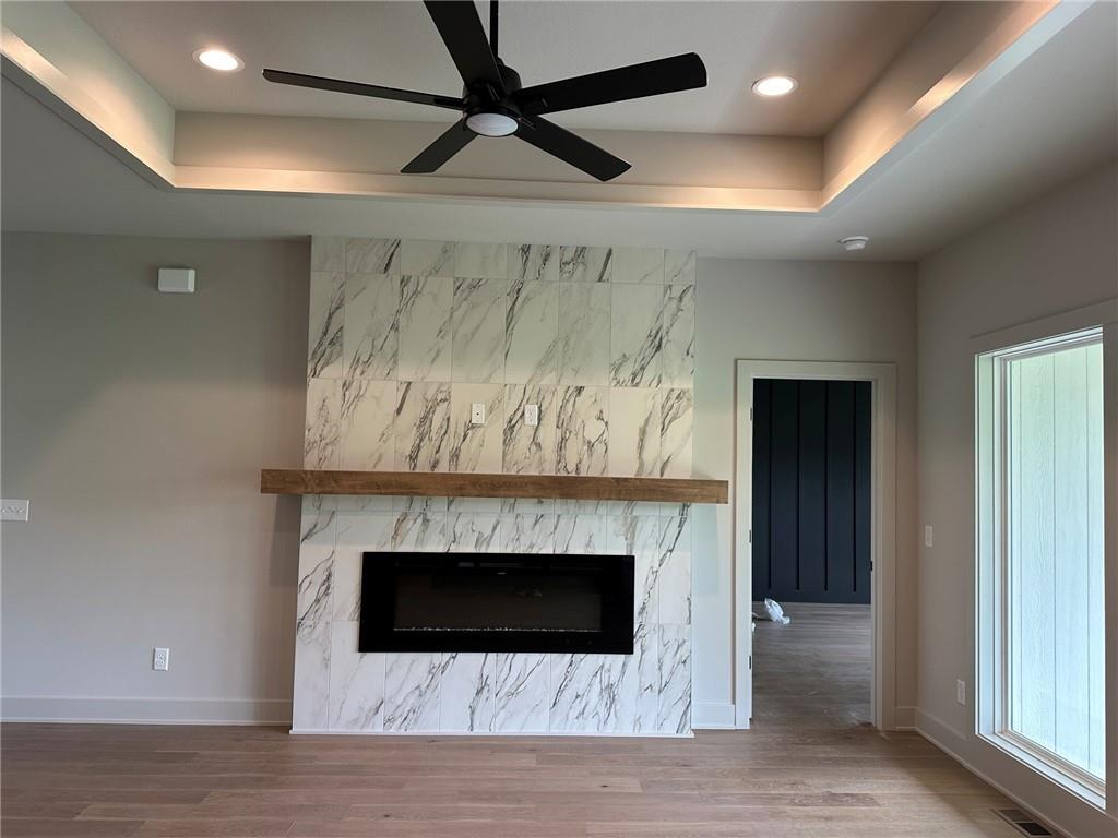 2225 SW Heartland Ct, Lee's Summit, MO 64082