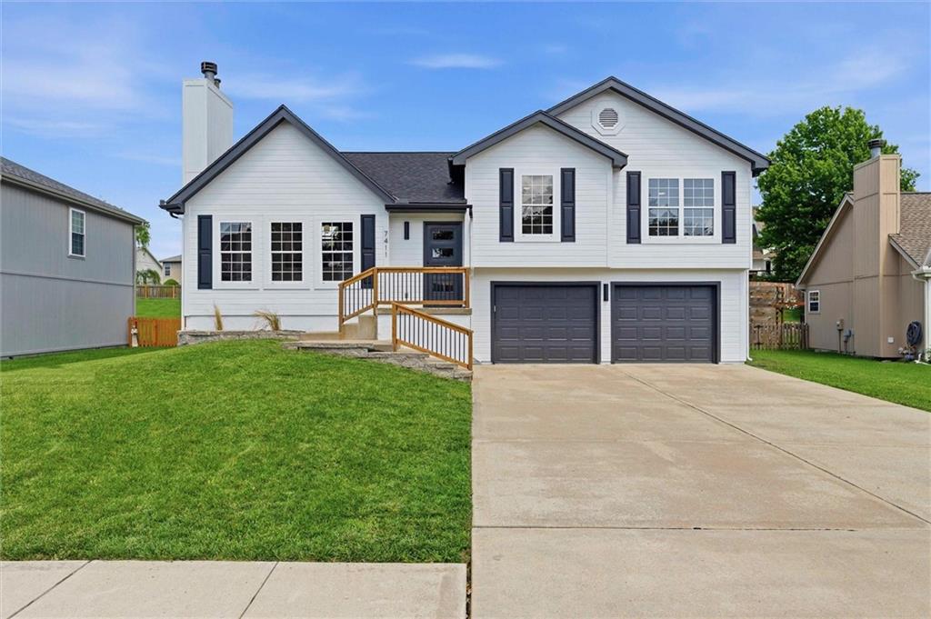 7411 N Mckinley Ave, Kansas City, MO 64158