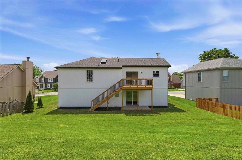 7411 N Mckinley Ave, Kansas City, MO 64158
