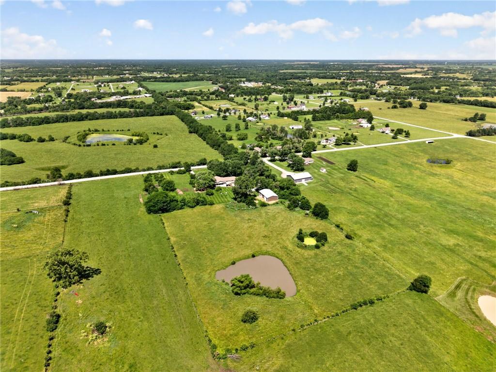 7743 SE Fred Evans Rd, Lawson, MO 64062