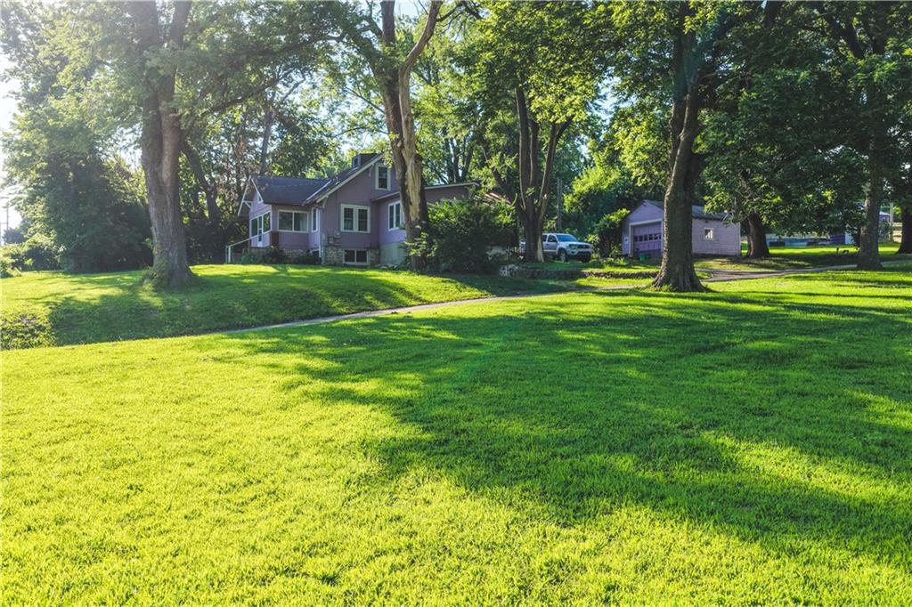 7165 Gibbs Rd, Kansas City, KS 66106