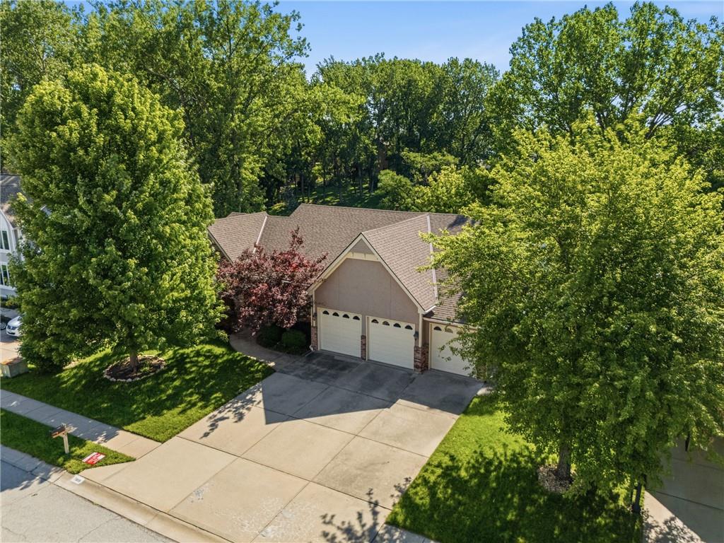 7809 N Revere Dr, Kansas City, MO 64151