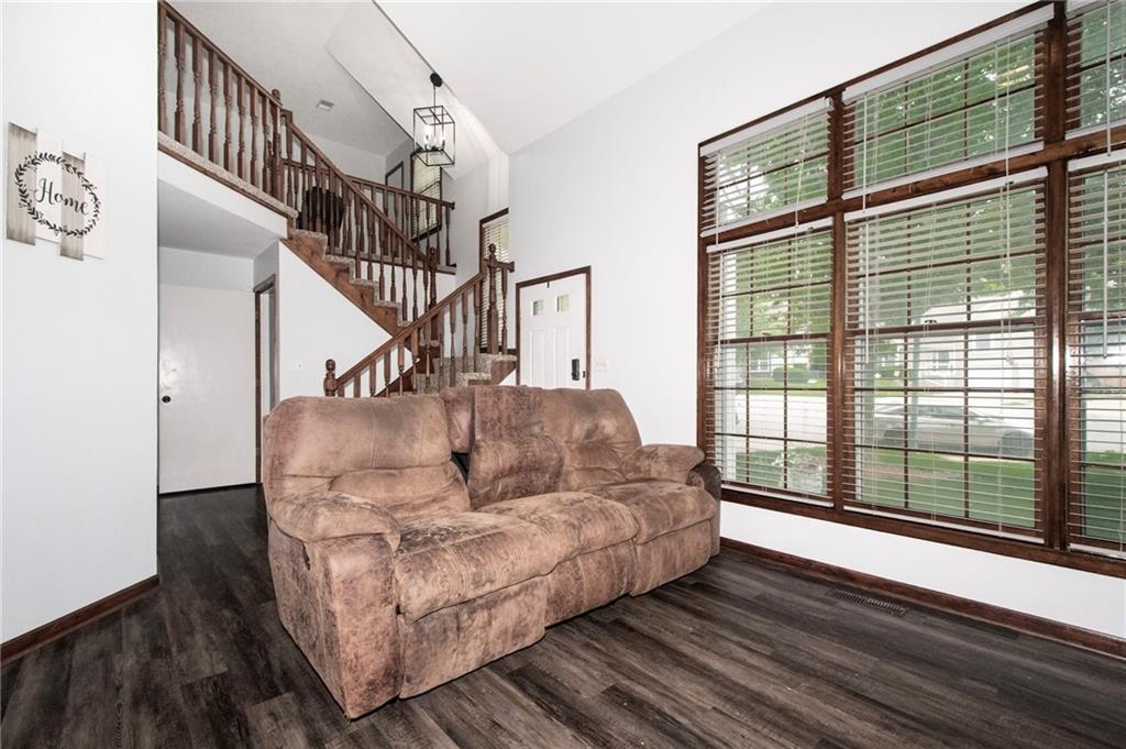 15216 W 132nd Pl, Olathe, KS 66062