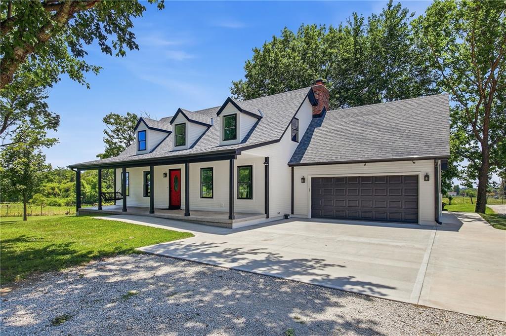 40107 E Lorenze Rd, Lone Jack, MO 64070