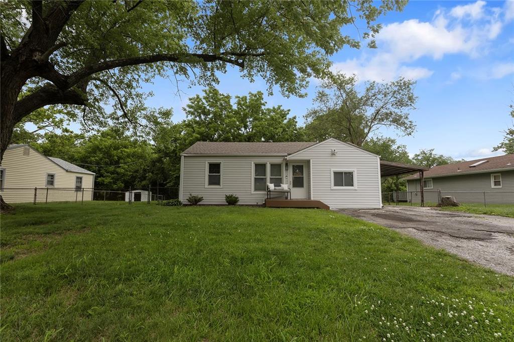 8106 NW Mo 9 Hw, Parkville, MO 64152
