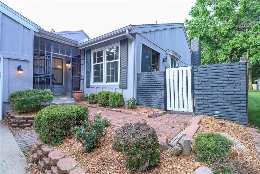 2218 Condolea Ter, Leawood, KS 66209