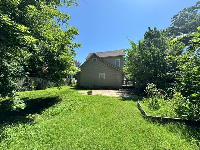 208 S Cottonwood St, Iola, KS 66749
