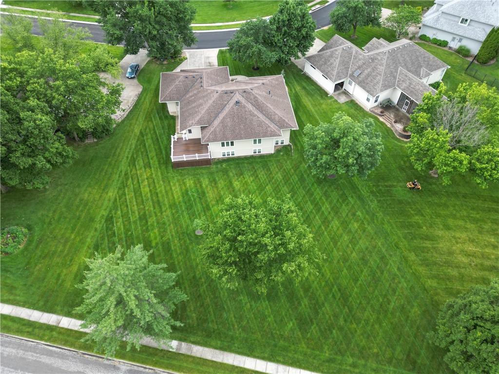 3024 S Fallbrook Ct, Blue Springs, MO 64015