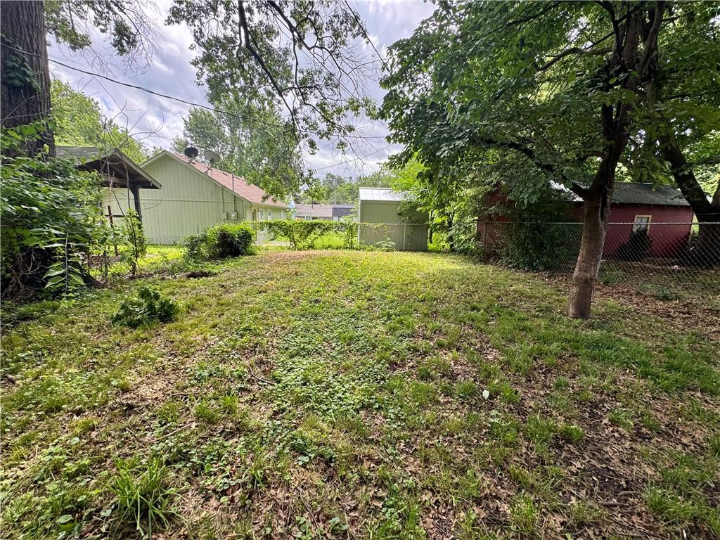 709 Rhodes St, Grandview, MO 64030