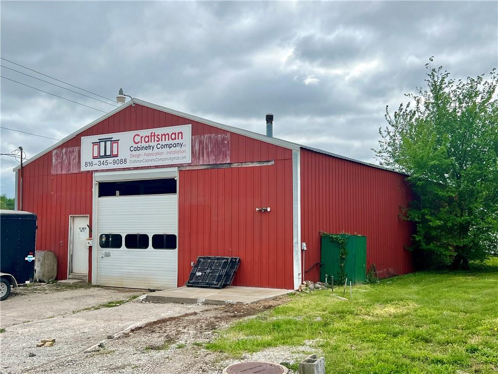 101 N Third St, Odessa, MO 64076