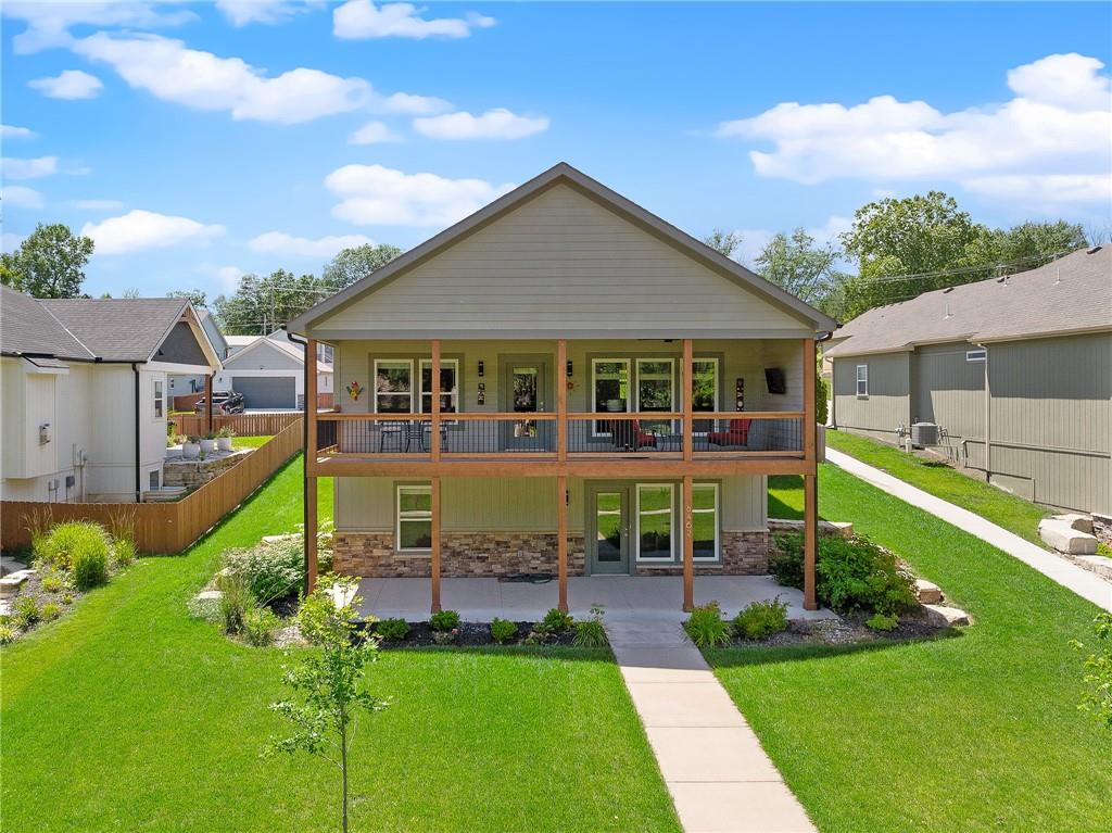8462 Peoria St, De Soto, KS 66018