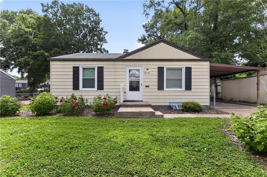 2218 S Overton Ave, Independence, MO 64052