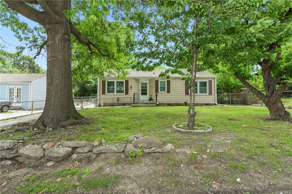 510 S Ralston Ave, Sugar Creek, MO 64054