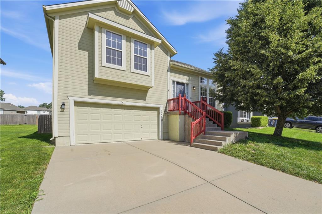 12208 N Shannon Ave, Kansas City, MO 64163