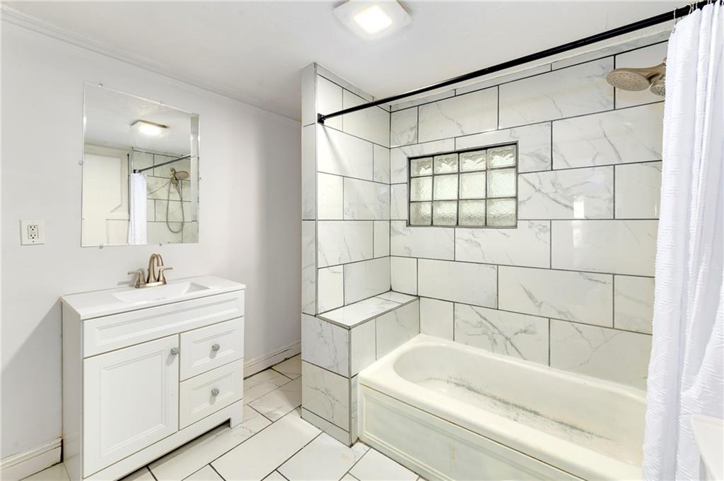 3515 Woodland Ave, Kansas City, MO 64109