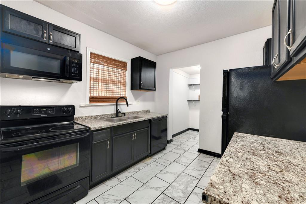 3515 Woodland Ave, Kansas City, MO 64109
