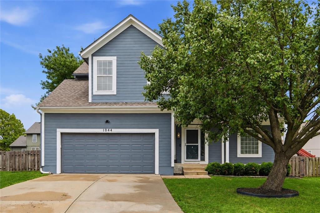 1044 N Troost Ave, Olathe, KS 66061