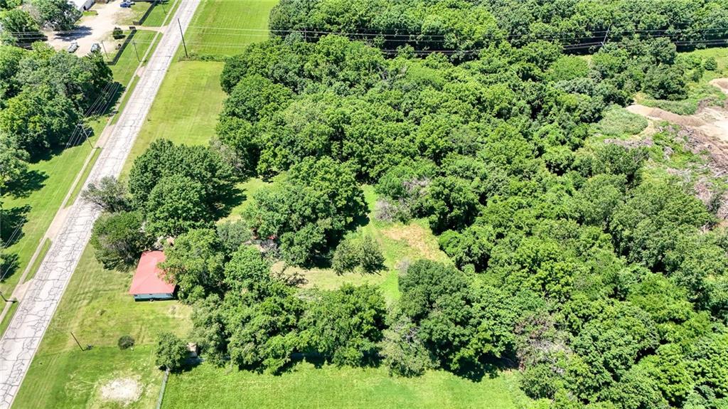 209 W Hale Lake Rd, Warrensburg, MO 64093