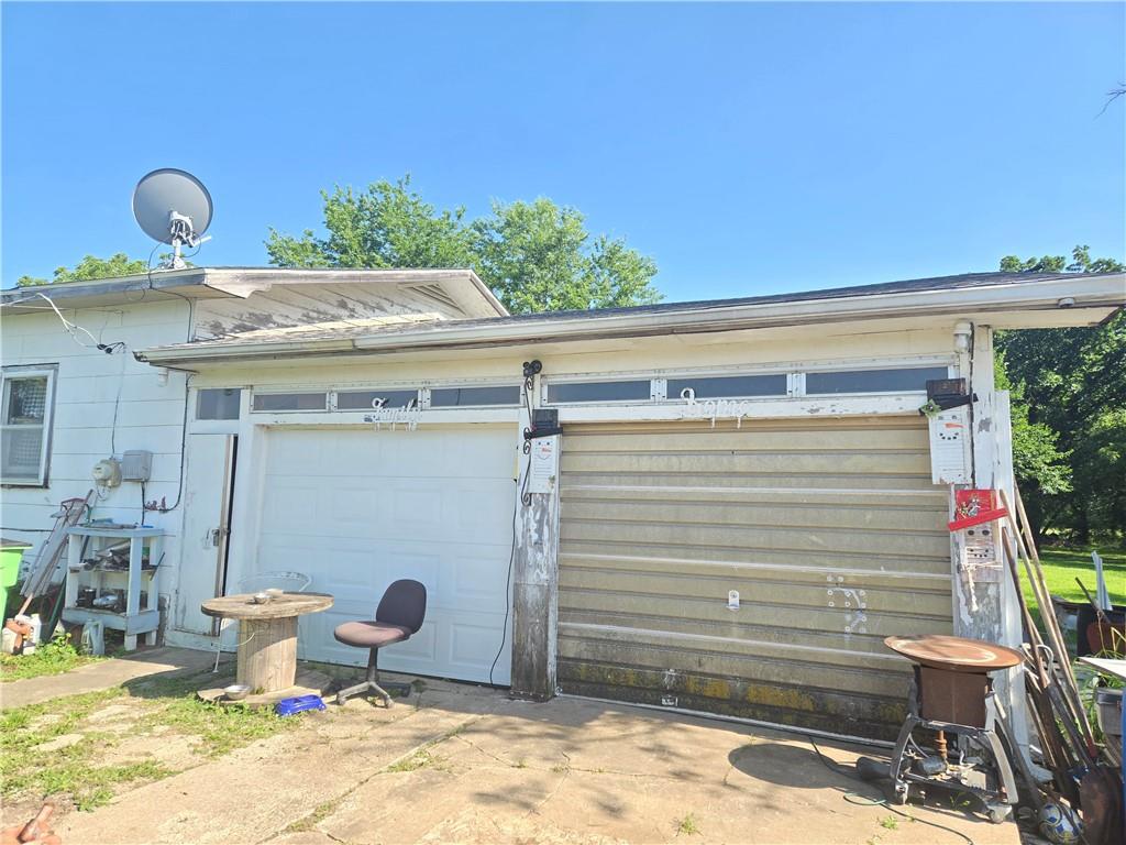 1011 1st St, Cherryvale, KS 67335