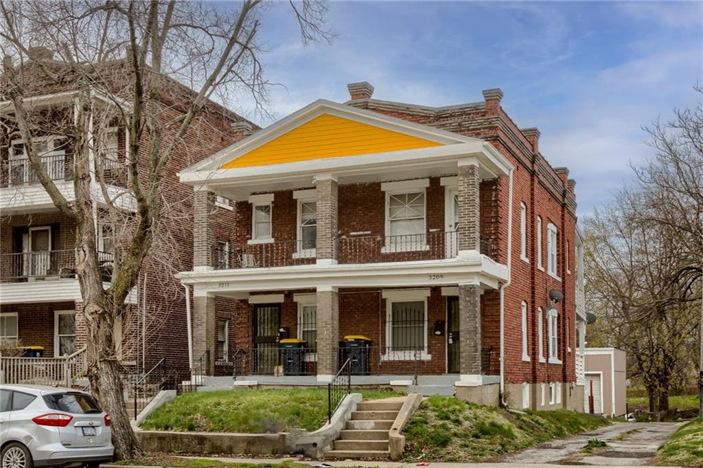 3209 St John Ave, Kansas City, MO 64123
