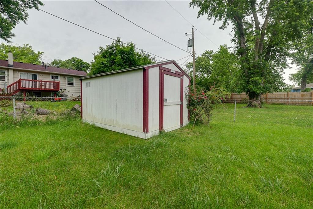 11016 Stark Ave, Kansas City, MO 64134