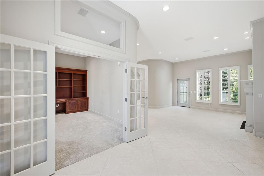 4989 W 150th Pl, Leawood, KS 66224