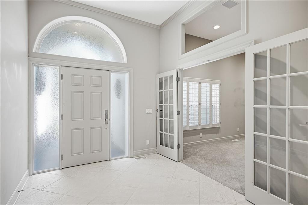 4989 W 150th Pl, Leawood, KS 66224
