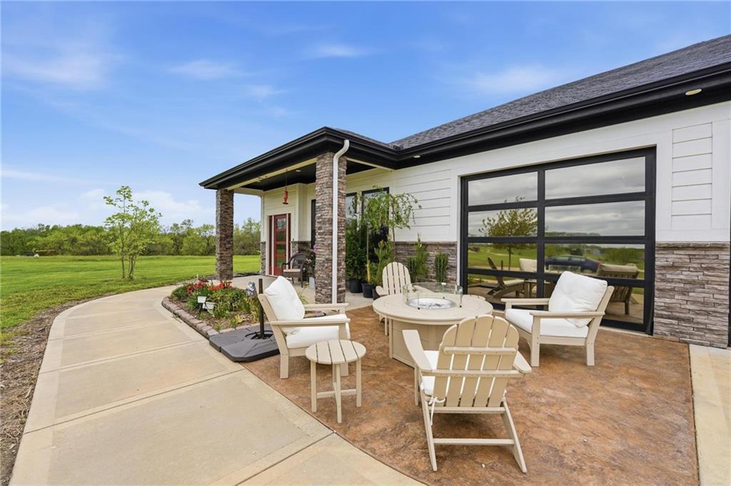 3708 S Sweeney Rd, Grain Valley, MO 64029