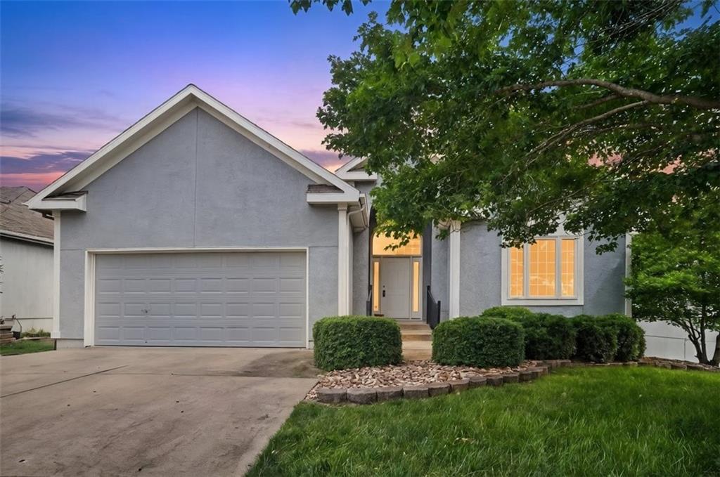 4308 NE 73rd St, Kansas City, MO 64119