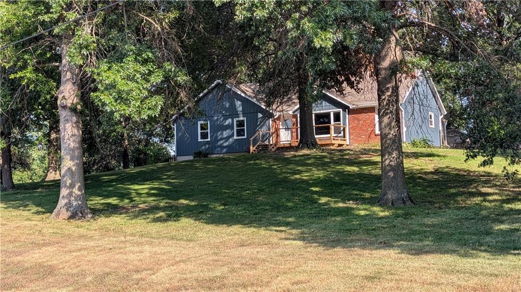 1228 Town And Country Ln, Plattsburg, MO 64477