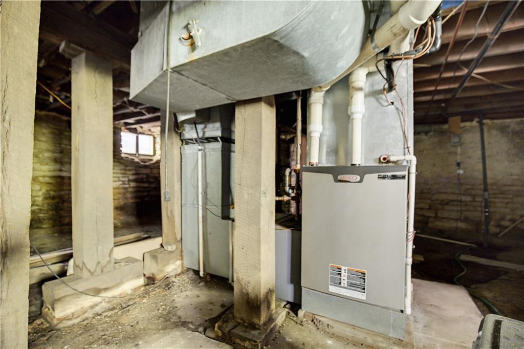 605 W Crowder Rd, Trenton, MO 64683
