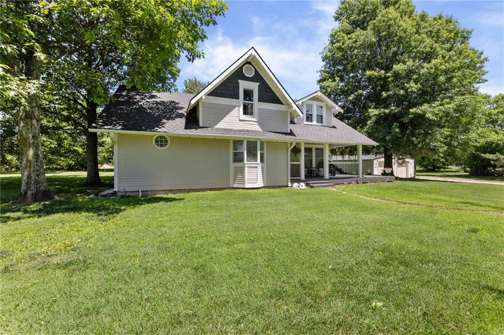 13020 W 327th St, Paola, KS 66071