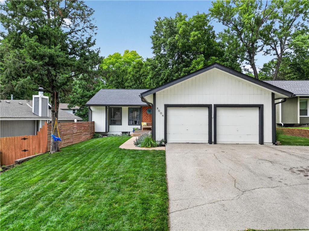 8004 W 64th Ter, Mission, KS 66202