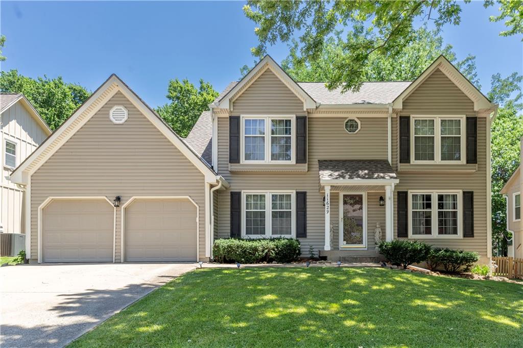 11629 Bond St, Overland Park, KS 66210