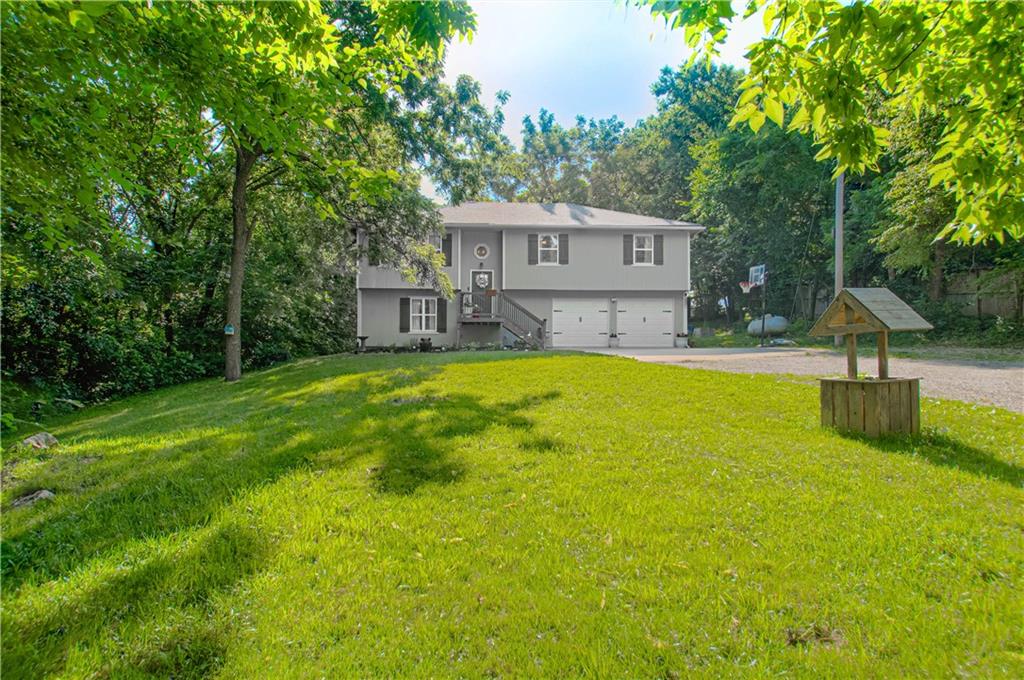 13142 158th St, Linwood, KS 66052