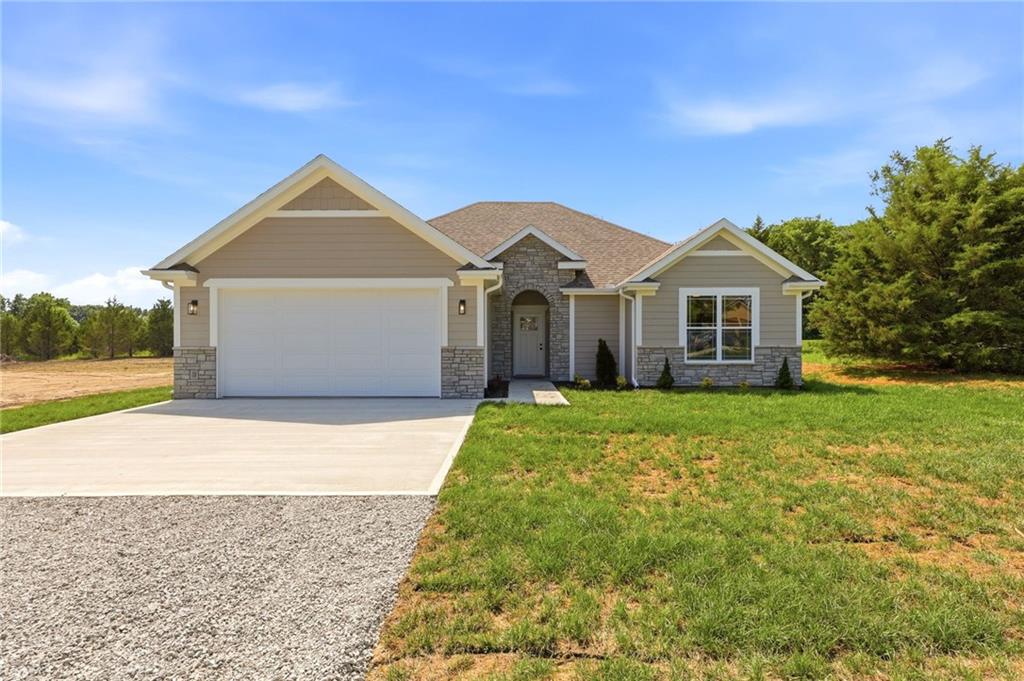 328 NE 51st Rd, Warrensburg, MO 64093