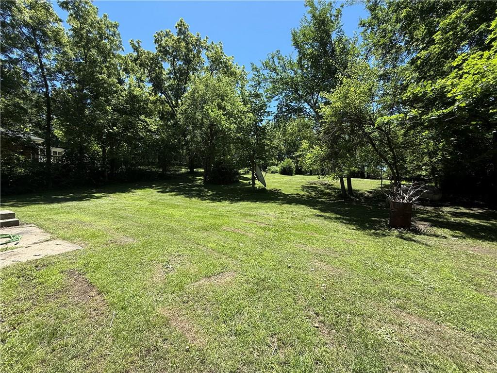 802 E Roseberry St, Hopkins, MO 64461