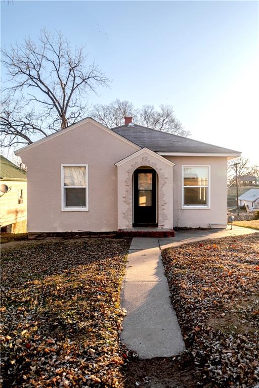 1520 S 7th St, Atchison, KS 66002