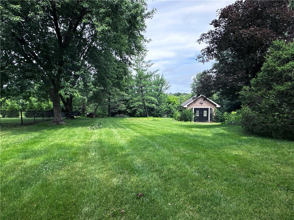 608 Sunshine Dr, Richmond, MO 64085