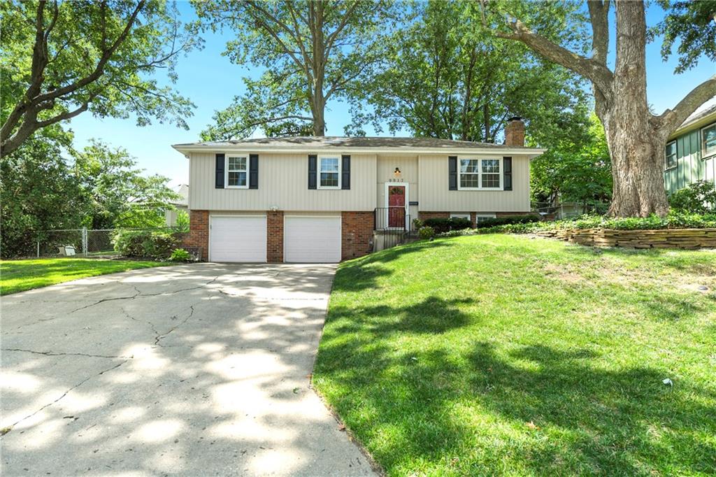 9917 W 65th Pl, Merriam, KS 66203