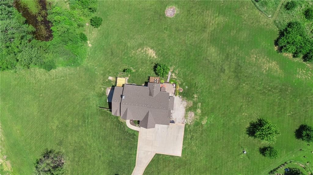 28265 Overbrook Rd, Paola, KS 66071