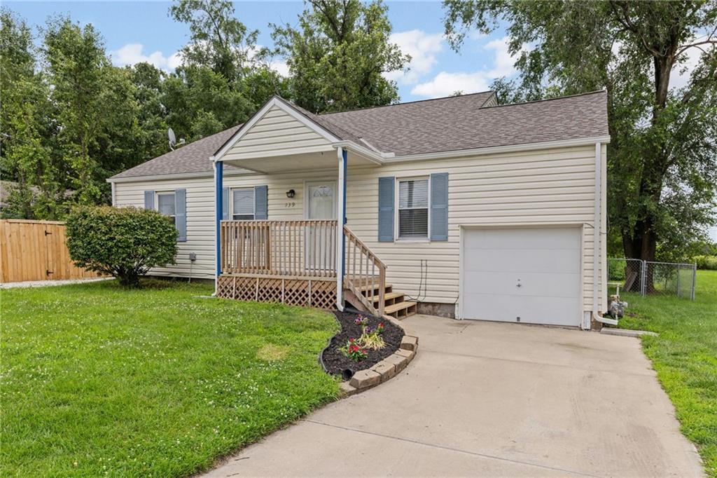 139 Kane St, Gardner, KS 66030