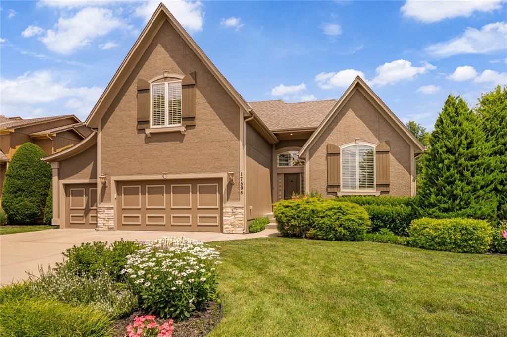 17595 S Brockway St, Olathe, KS 66062