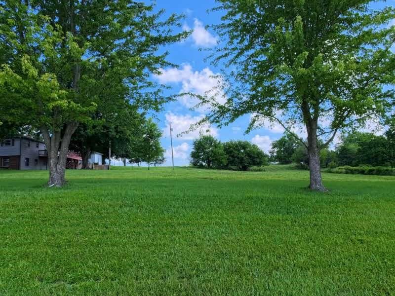 579 Hamilton Rd, Pomona, KS 66076