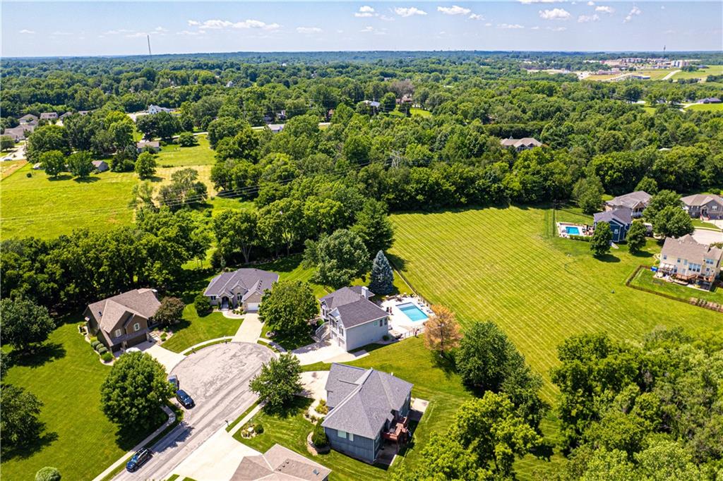 3505 London Ct, St Joseph, MO 64506