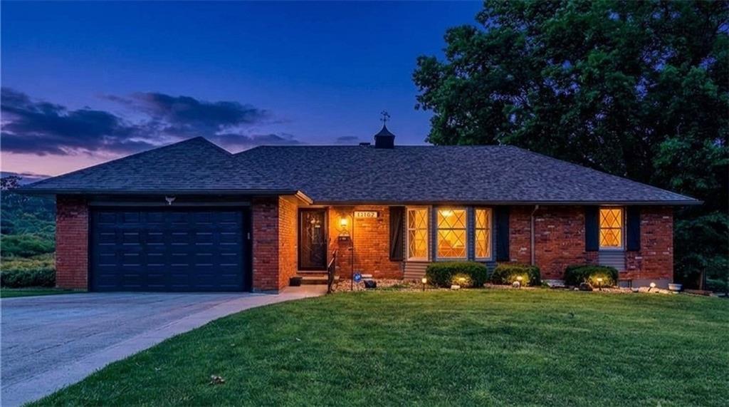 12162 E 39th Ter S, Independence, MO 64052