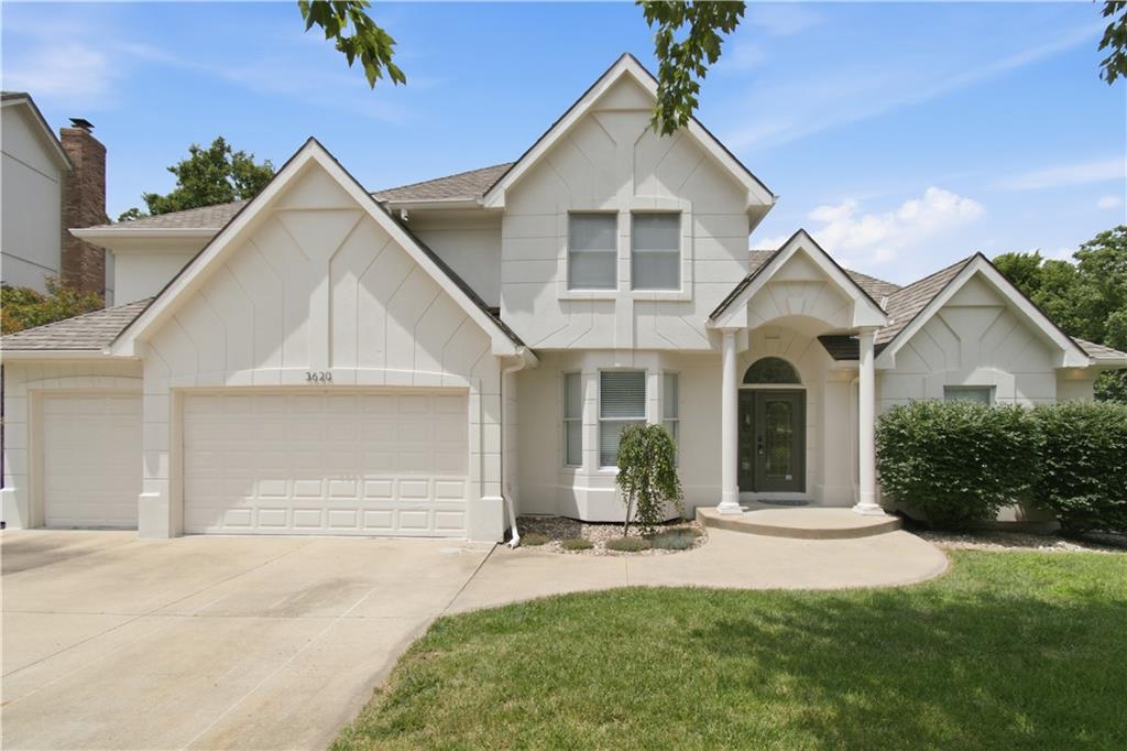 3620 NW Primrose Ln, Lee's Summit, MO 64064