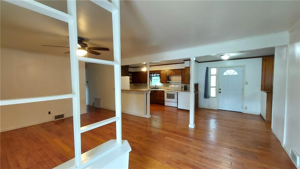 1916 S Stilwell St, Pittsburg, KS 66762