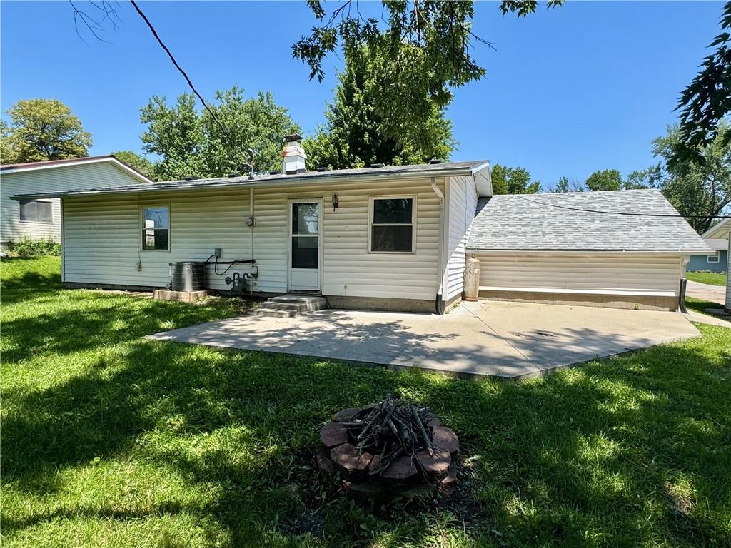 720 W Cooper St, Maryville, MO 64468